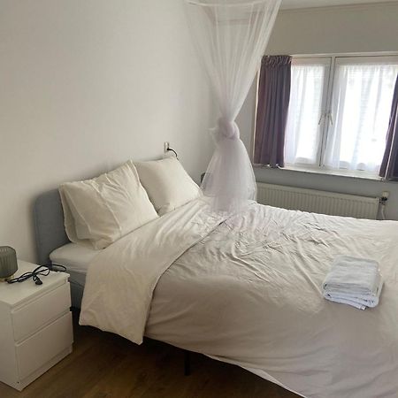 Aangename En Zeer Rustig Gelegen Vakantiewoning Westdorpe Экстерьер фото