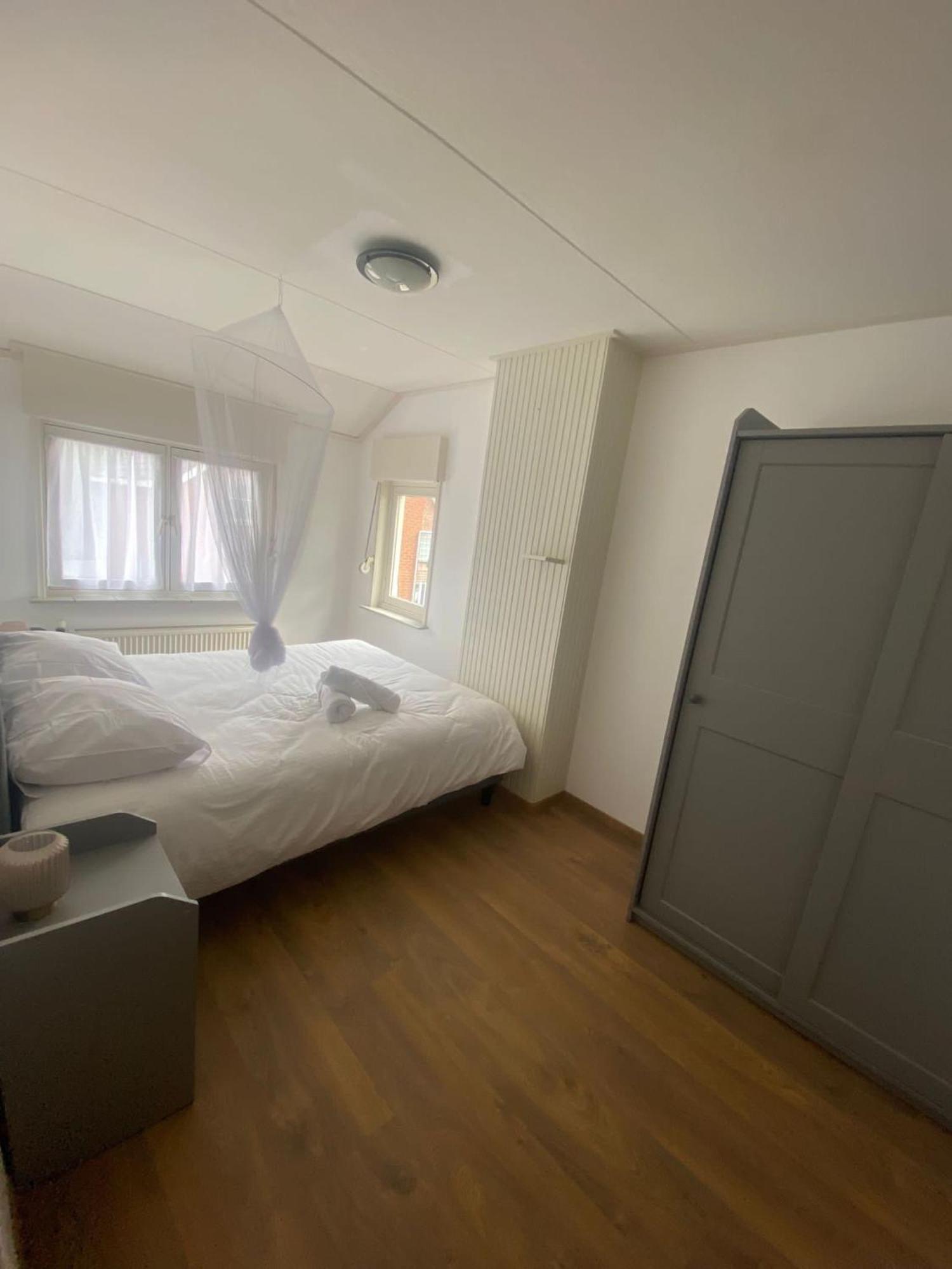 Aangename En Zeer Rustig Gelegen Vakantiewoning Westdorpe Экстерьер фото